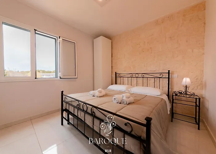 Baroque ベッド・アンド・ブレックファスト 3*