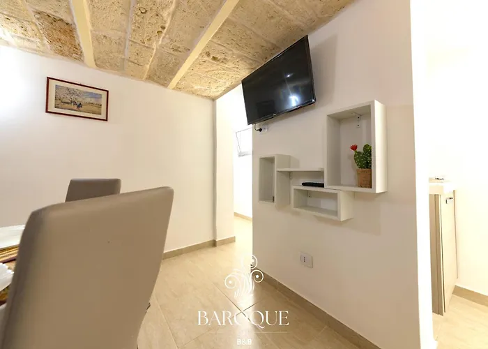 ベッド・アンド・ブレックファスト Baroque 3*