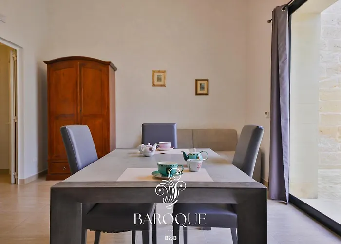 Baroque ベッド・アンド・ブレックファスト 3*