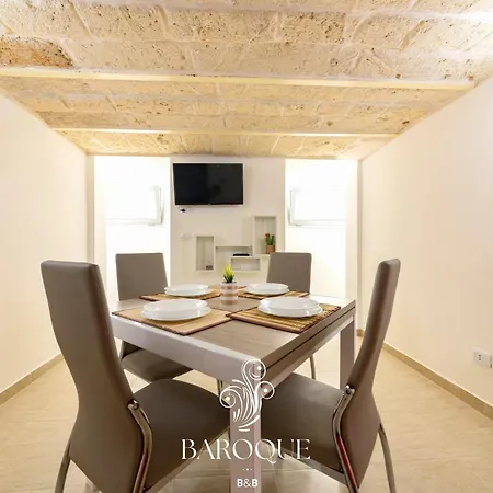 לינה וארוחת בוקר Baroque 3*